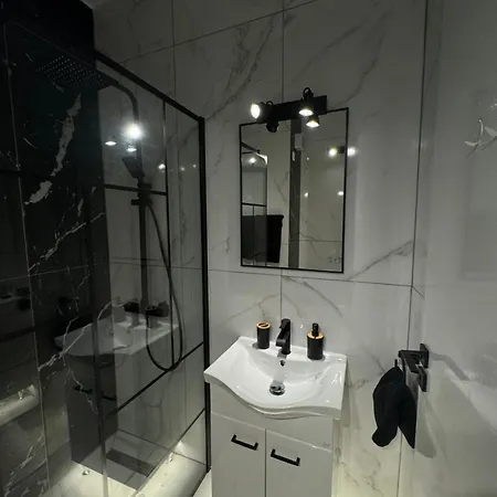 Διαμέρισμα Spacious 1 Bedroom Flat In Foinikoudes! *