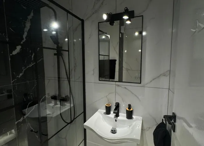 アパート Spacious 1 Bedroom Flat In Foinikoudes! *