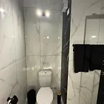 Spacious 1 Bedroom Flat In Foinikoudes! * 라르나카