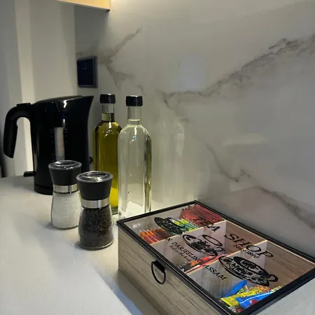 Spacious 1 Bedroom Flat In Foinikoudes! * Larnaca