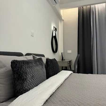 Spacious 1 Bedroom Flat In Foinikoudes! Apartment *
